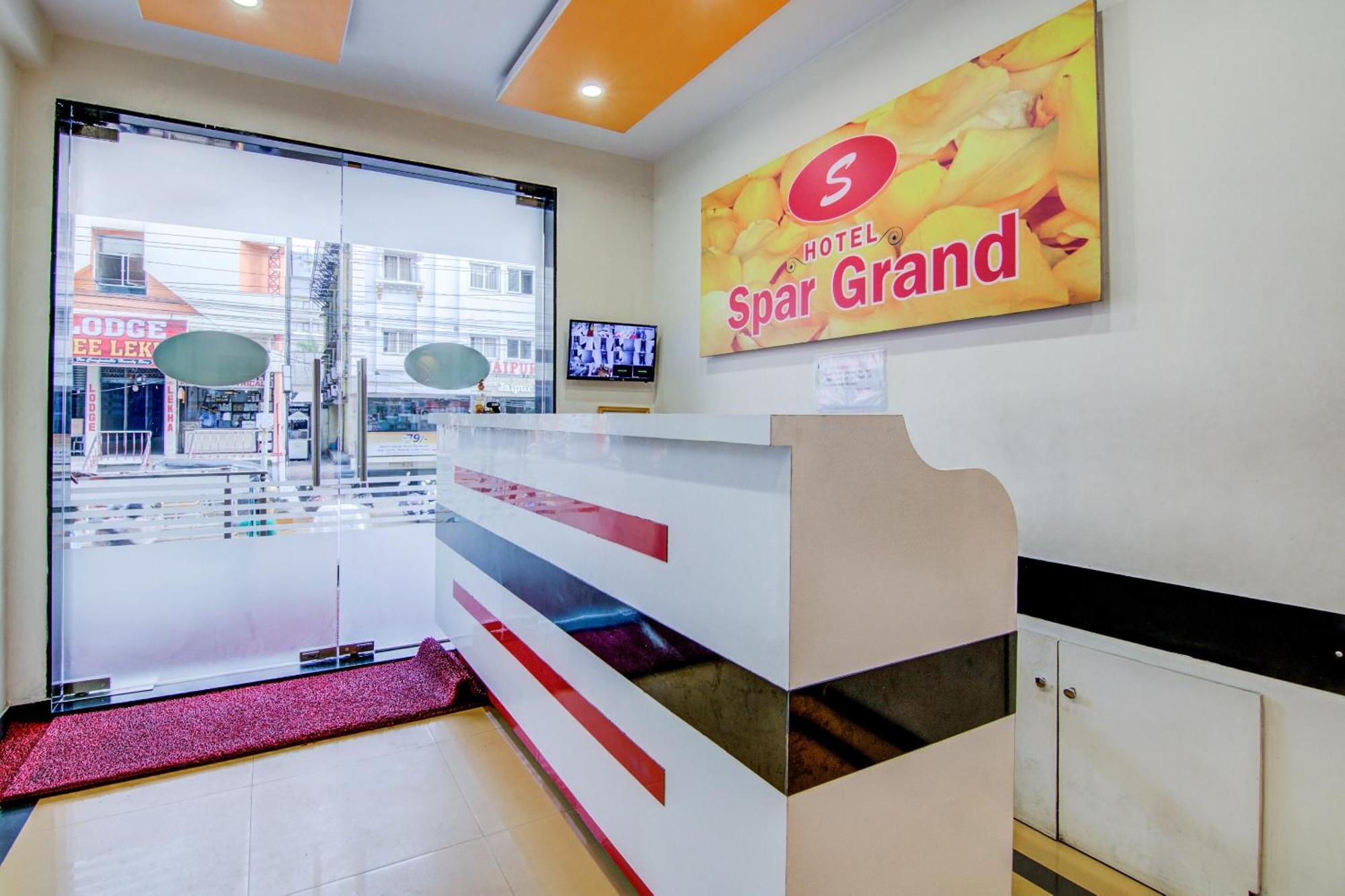 فندق Collection O Spar Grand فيساخاباتنام المظهر الخارجي الصورة