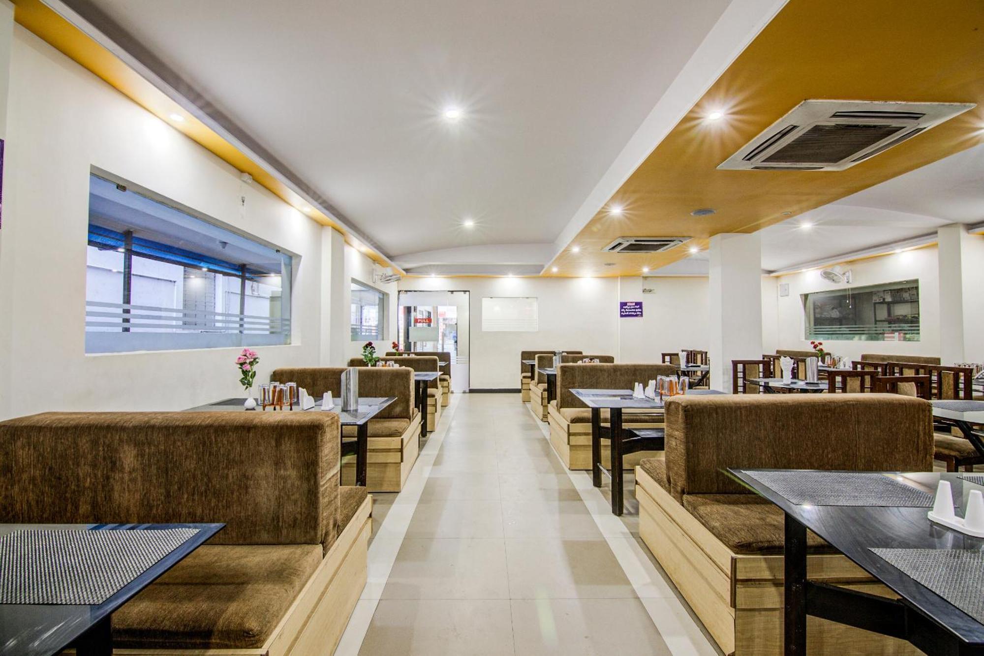 فندق Collection O Spar Grand فيساخاباتنام المظهر الخارجي الصورة